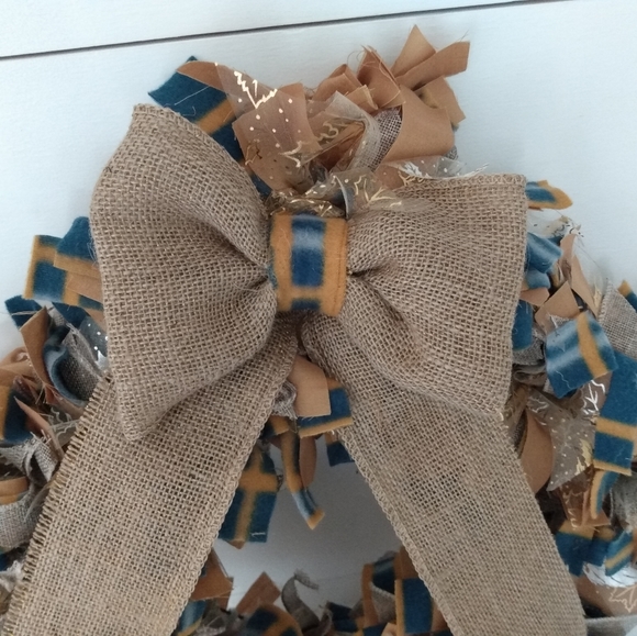 Fall Themed Wreath - Picture 3 of 6